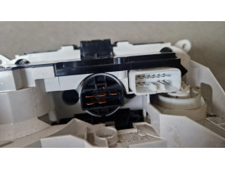 Блок управления климат-контролем Mitsubishi L200