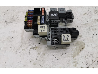   Pojistková skříňka 7L0937576B   Audi Q7 4L 2012