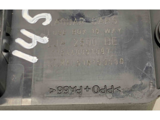 Блок предохранителей LJA2800BE Jaguar XK8 - XKR