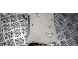 Блок предохранителей 8267253060 Lexus IS 220D-250-350