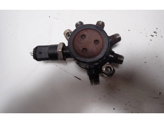 Топливная рампа 8200057345, R9144Z010D   Renault Clio II  