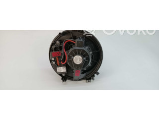 Вентилятор печки    5WB819015, 5Q0907521F   Volkswagen Golf SportWagen