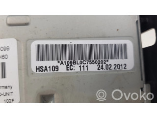 Радио/ проигрыватель CD/DVD / навигация