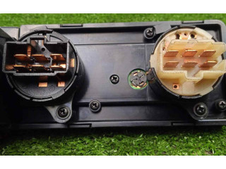 Vstřikovač 99-01 KIA Carnival J3