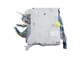   Pojistková skříňka 8273030633   Lexus GS 300 350 430 450H 2010