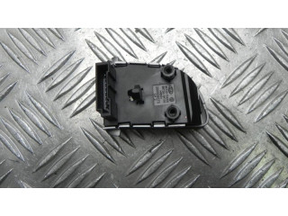 Мултифункционный включатель управления / ручка