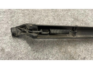 Стеклоочиститель лобового стекла