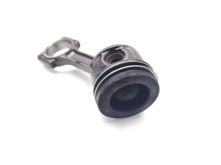 Píst K9K836 Renault Megane III K9K836