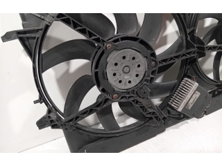 Вентилятор радиатора 8K0121003M Audi A4 Allroad B8