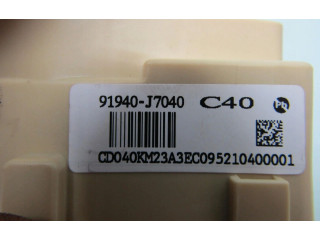 Блок предохранителей  91940J7040   KIA Xceed    