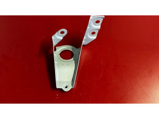 Держатель крыла