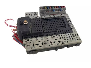 Блок предохранителей  9401802, 0244367   Volvo XC90    