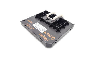 Блок комфорта 5Q0937086AH, F005V01737 Skoda Octavia Mk3 (5E)