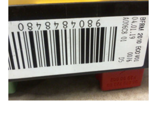 Блок предохранителей Peugeot 2008 I