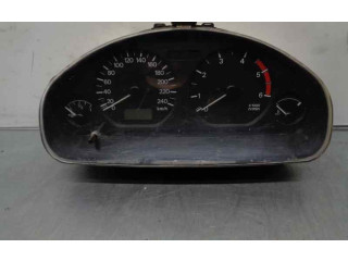 Панель приборов MR480266 Mitsubishi Carisma