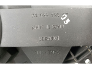 Вентилятор печки    8D1820021, 740221233F   Volkswagen Passat Alltrack