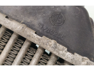Интеркулер 51785255 Fiat Linea
