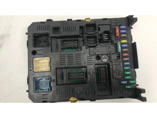 Блок предохранителей 28119759 Peugeot 3008 I