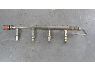 Топливная рампа    Skoda Fabia Mk2 (5J)   для двигателя CBZB