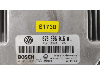 Řídící jednotka 070906016A, 0281010733 Volkswagen Transporter - Caravelle T5 2005