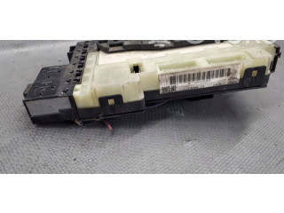 Pojistková skříňka 216246542 Renault Clio II 2001