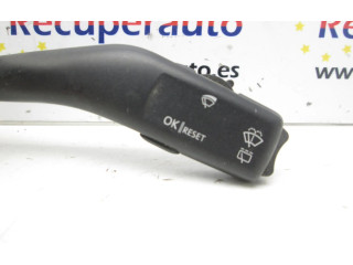 Включатель стеклоочистителей Seat Leon (1P)  2005 - 2012 года 1K0953519A      