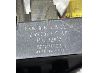 Блок предохранителей A9065450201, 501R11F00    Volkswagen Crafter   