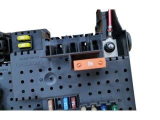 Блок предохранителей 30728512, 06W033 Volvo XC90