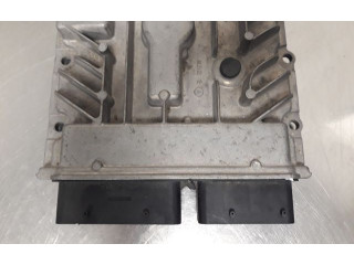 Блок управления двигателя 55579719   Opel Meriva B