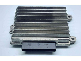 Топливная рампа 8J0035223B Audi TT Mk1