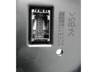 Pojistková skříňka Спидометр (приборный щиток) 6989395, 9114353 BMW 5 E60 E61 2006