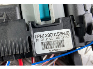 Блок предохранителей 31337663 Volvo S80