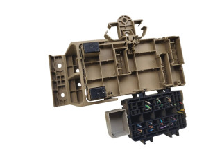 Блок предохранителей 82201FG010, LB101101B Subaru Forester SH