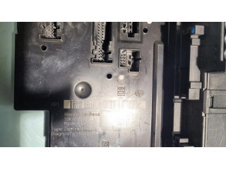   Pojistková skříňka 2049060205, 2049019702   Mercedes-Benz C W204 2010