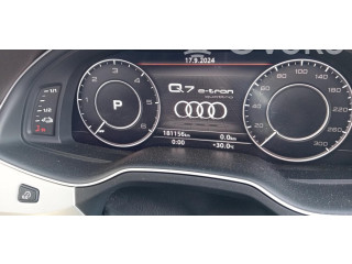 Přístrojová deska Audi Q7 4L 2017 4M0920794B