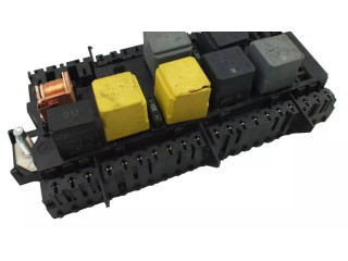 Pojistková skříňka A1669068201 Mercedes-Benz GLE (W166 - C292) 2017