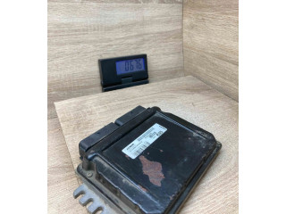 Блок управления двигателем Блок управления P30614635, S108212005E Volvo S40, V40