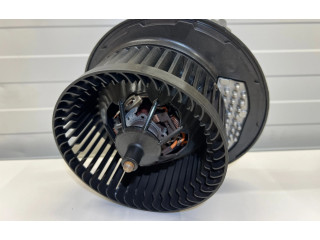 Вентилятор печки    5Q1819021H, 5q0907521c   Audi A3 S3 8V