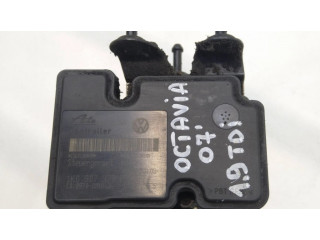 Jednotka ABS 1K0907379P, 00009496E5   Skoda Octavia Mk2 (1Z) 2007
