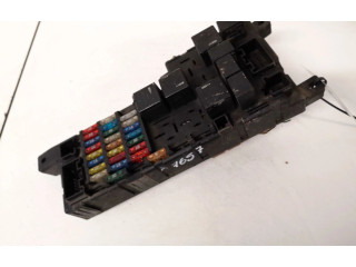Блок предохранителей 8637841, 518322326 Volvo V70