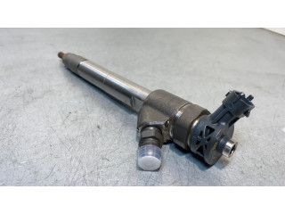 Vstřikovač 9828959880   Peugeot 5008  pro naftový motor 1.5 YHZ 