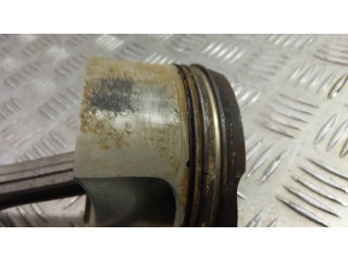 Píst 7843237 BMW 7 F01 F02 F03 F04 pro benzínový motor 4.4 N63B44 V8