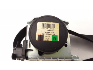 Передний ремень безопасности