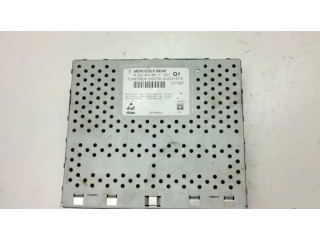 Радио/ проигрыватель CD/DVD / навигация