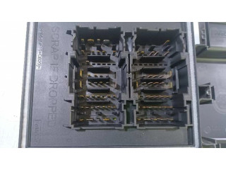 Блок предохранителей 2434802, JX6T14D068AD   Ford Focus    