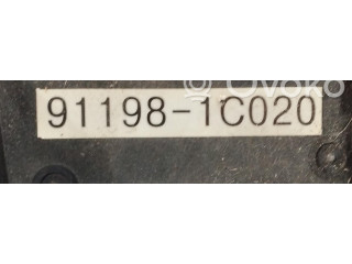 Блок предохранителей 91198-1C020, 91198-1C020   Hyundai Getz    