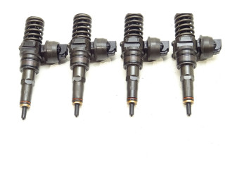 Комплект форсунок 038130073AG Skoda Octavia Mk2 (1Z)