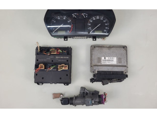 Блок управления двигателя 047906033J, 6Q2937049C   Skoda Fabia Mk1 (6Y)