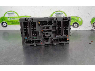 Pojistková skříňka Řídící jednotka BSM 9450537080 Peugeot 405 1993