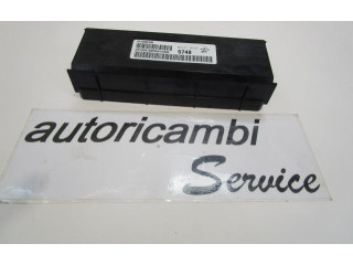   Pojistková skříňka 13505748   Chevrolet Cruze 2010